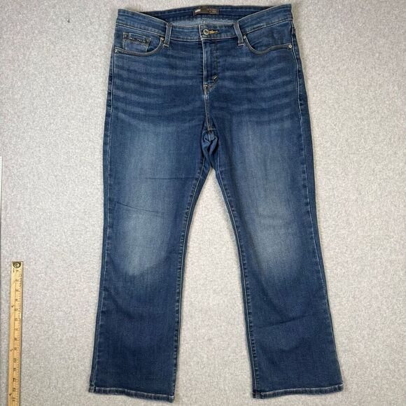 Levi's Women's Size 16W Plus Blue Denim Curvy Perfectly Shaping Bootcut Jeans - Picture 1 of 9